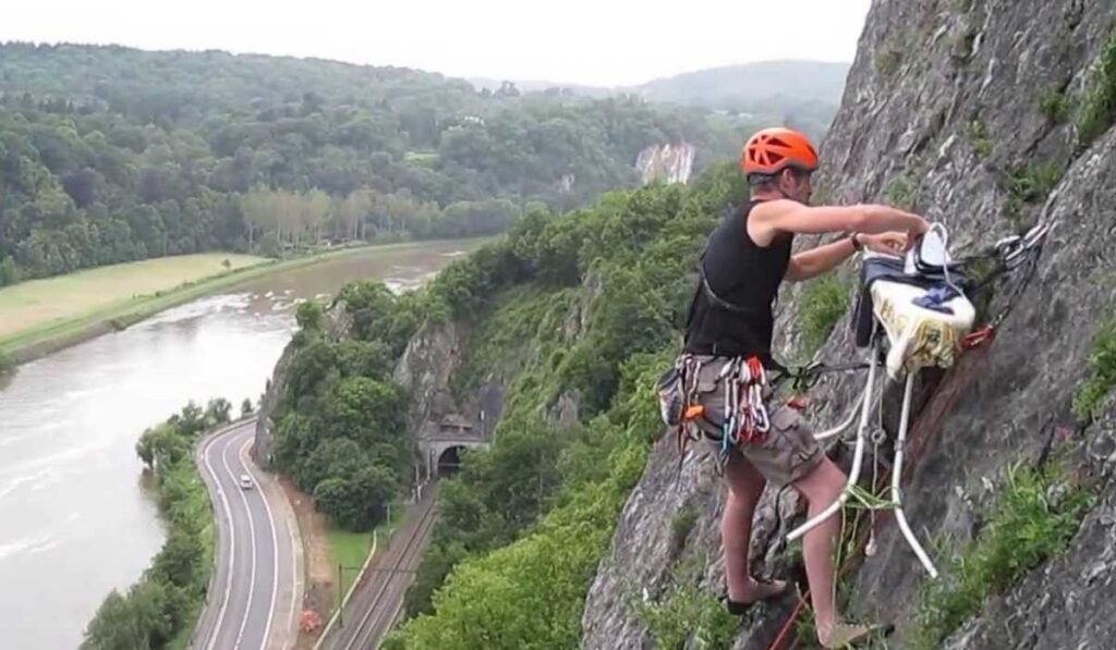 extreme ironing