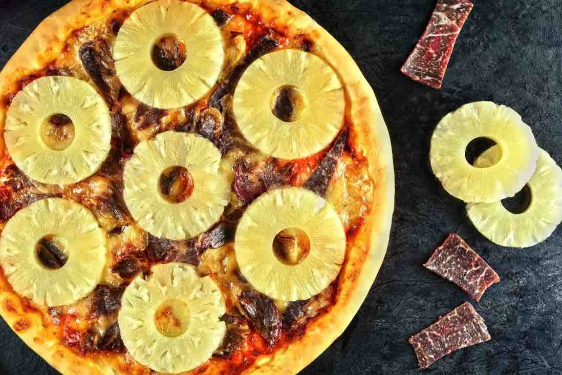 pineapple and pizza